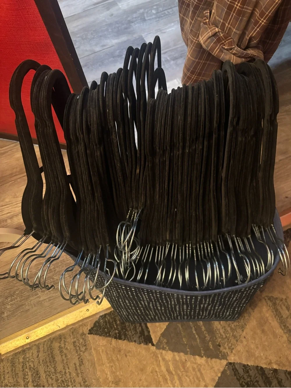 Black Velvet NON SLIP Coat Hangers -75!